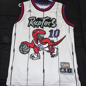 Vintage Raptors Derozan jersey